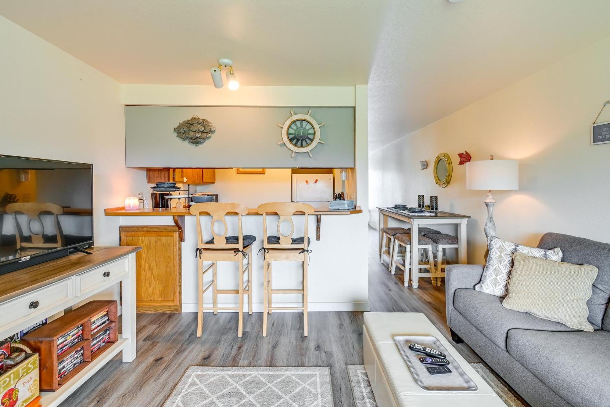 Ocean Shores Condo With Balcony Less Than 1 Mi To Beach! ภายนอก รูปภาพ