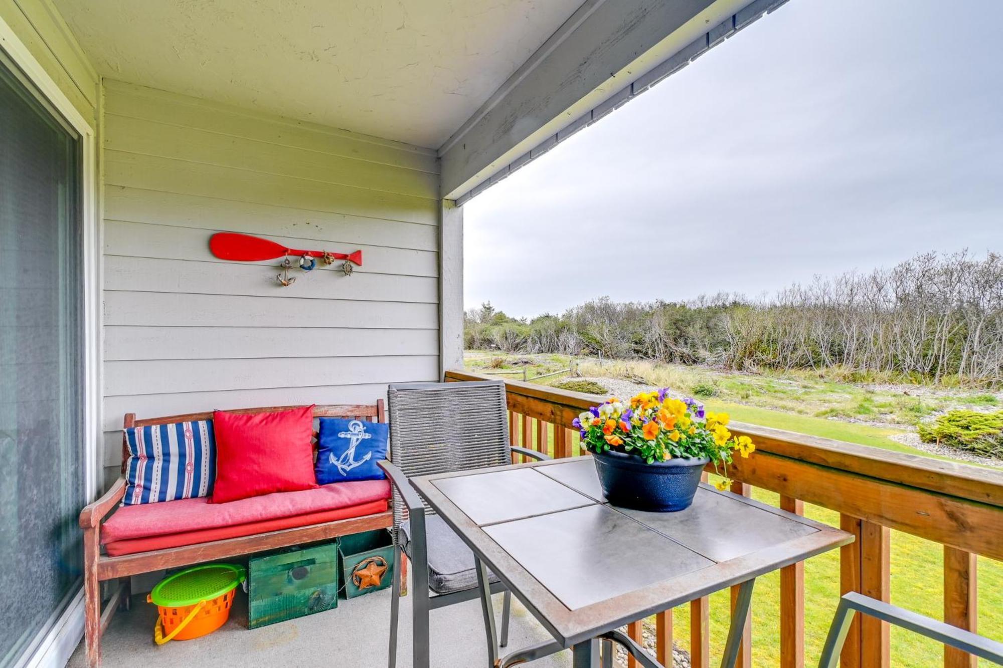 Ocean Shores Condo With Balcony Less Than 1 Mi To Beach! ภายนอก รูปภาพ