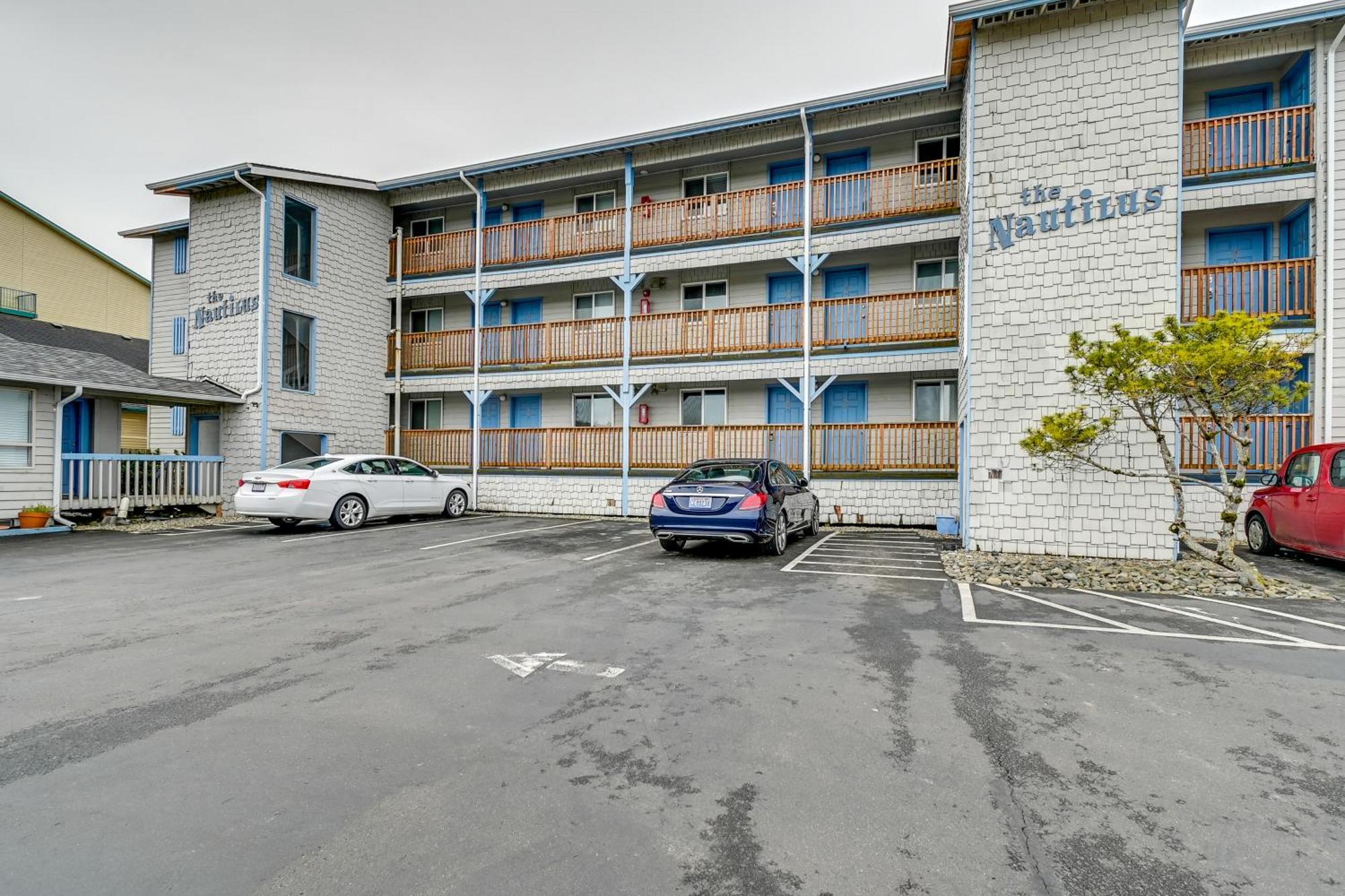 Ocean Shores Condo With Balcony Less Than 1 Mi To Beach! ภายนอก รูปภาพ