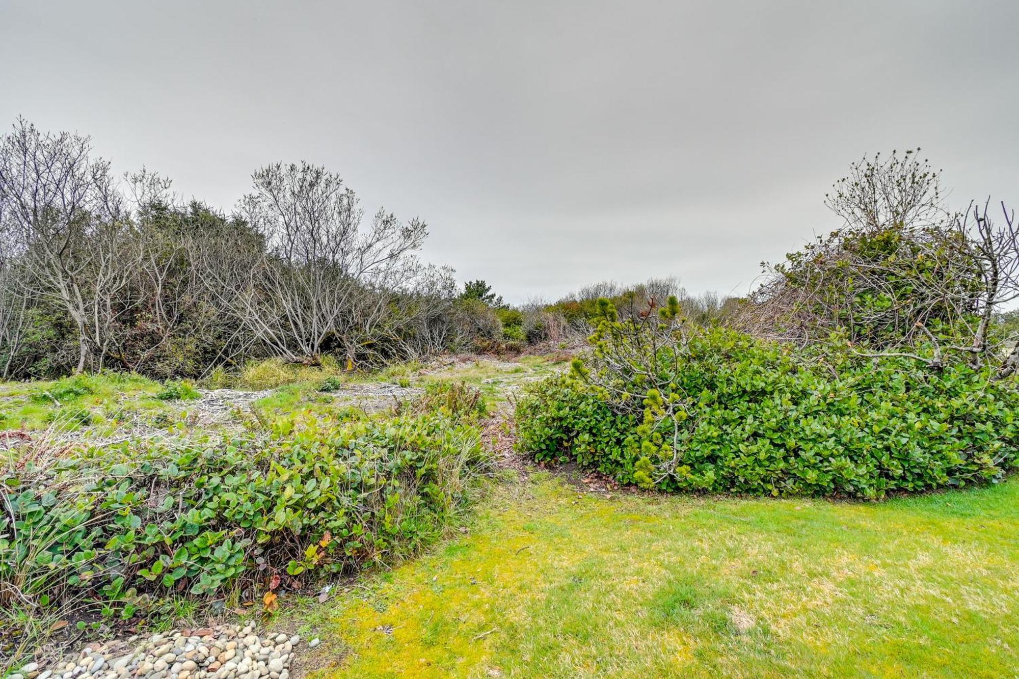 Ocean Shores Condo With Balcony Less Than 1 Mi To Beach! ภายนอก รูปภาพ