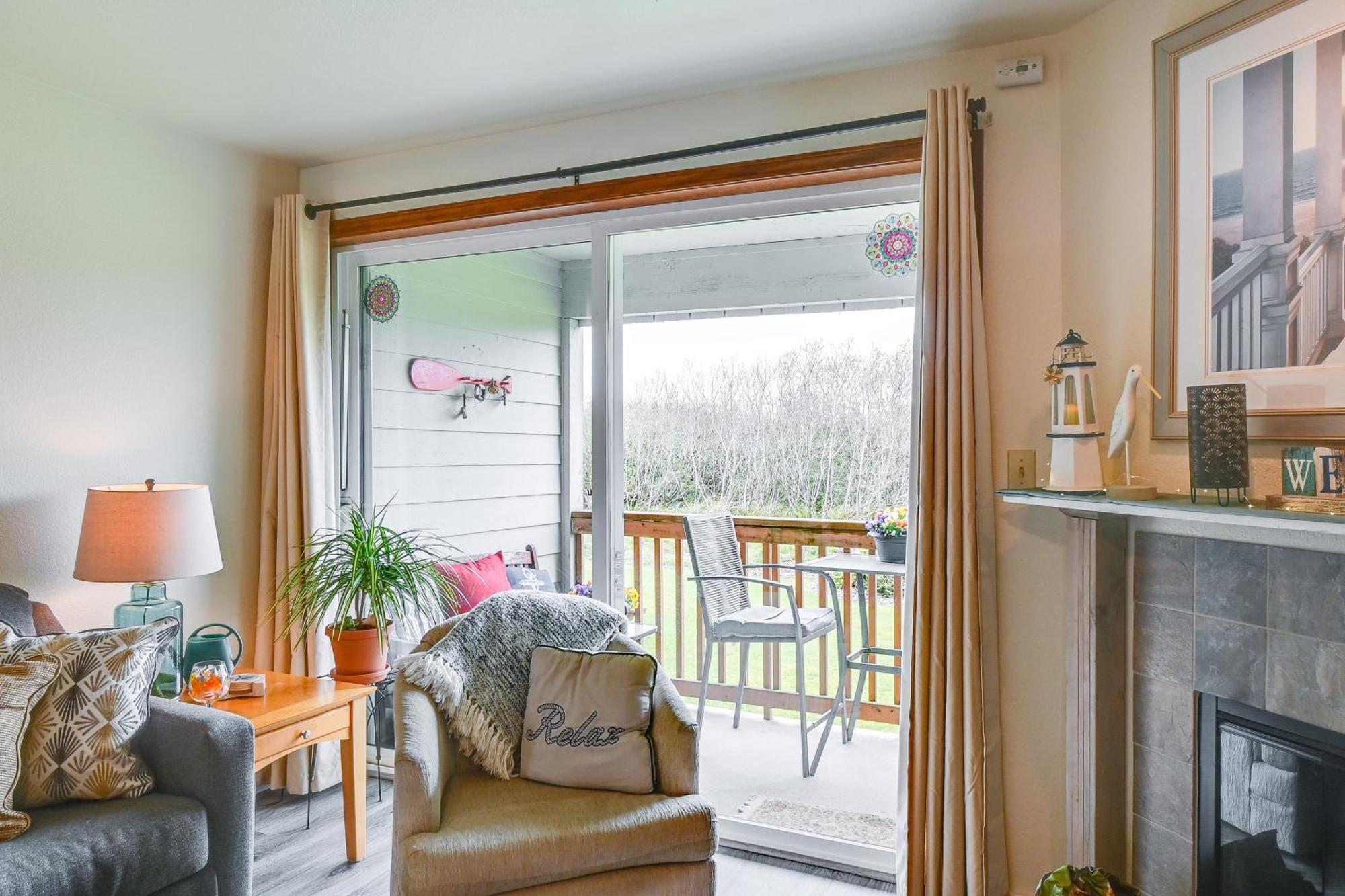 Ocean Shores Condo With Balcony Less Than 1 Mi To Beach! ภายนอก รูปภาพ