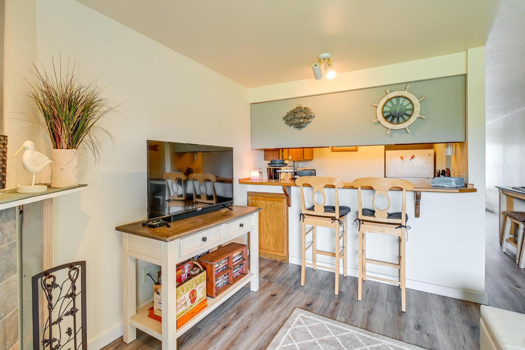 Ocean Shores Condo With Balcony Less Than 1 Mi To Beach! ภายนอก รูปภาพ