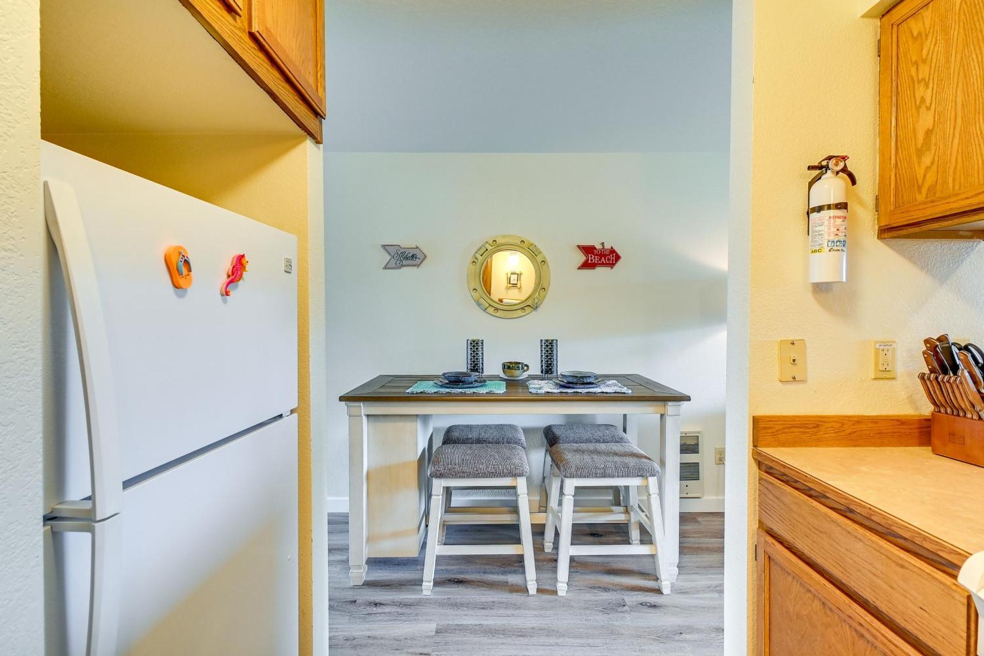 Ocean Shores Condo With Balcony Less Than 1 Mi To Beach! ภายนอก รูปภาพ